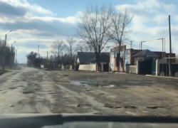 "Убитые" центральные улицы города морозовчане сняли на видео