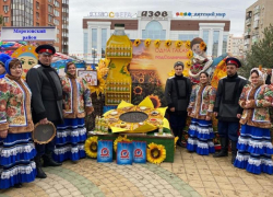 У морозовского народного ансамбля казачьей песни «Криница» появились новые костюмы