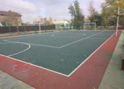 В Знаменском поселении открыта новая многофункциональная спортивная площадка