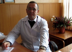 Грипп не пройдет: заведующий поликлиникой пригласил морозовчан на бесплатную вакцинацию 