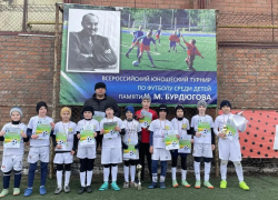 «Каменка» сияет победой: как юные спортсмены выиграли все матчи турнира