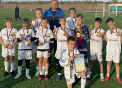 Юные футболисты Морозовского района сражались за победу