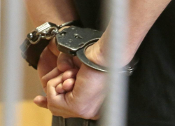 Знакомился, чтобы обмануть: в Морозовске арестовали мошенника, укравшего два автомобиля и бытовую технику