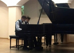 Диплом лаурета I степени завоевали морозовчане на конкурсе фортепианных ансамблей и юных концертмейстеров в Волгодонске