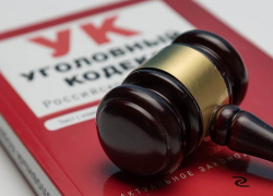 За публичное оскорбление представителя власти морозовчанину грозит 200 часов обязательных работ 