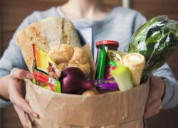 Сотрудники ЦСО Морозовского района предлагает помощь в приобретении и доставке предметов первой необходимости