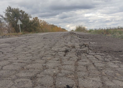 Стало известно, почему дорога в хуторе Покровский находится в таком состоянии
