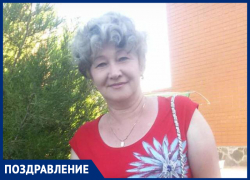 Людмилу Демченко с Днем рождения поздравили семьи Рассказовых и Демченко