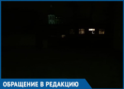 Более ста воспитанников Дома детского творчества в Морозовске вынуждены ходить в неосвещаемый туалет по морозу