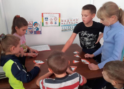 Викторину по ПДД провели для детей в Вольно-Донском доме культуры