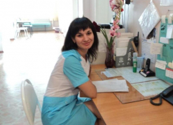 Медсестра ковидного госпиталя Морозовского района Тамара Зюзина награждена медалью Луки Крымского 