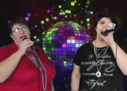 Хиты 80-90-х годов исполнили для зрителей культорганизаторы Вишневского и Сибирьчанского сельских клубов