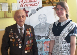 Письмо в редакцию: Ветерана Асанова изобразила ученица лицея №1 в Морозовске