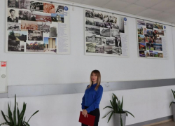 Передвижная выставка «Запечатлённые мгновения истории», посвящённая 85-летию Ростовской области прибыла в Морозовский район
