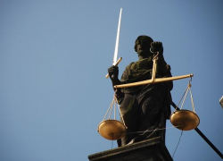 Уголовное дело об ограблении ювелирного магазина направлено в Морозовский районный суд 