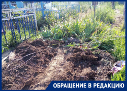 Оригинальный способ уборки кладбища в стиле "замели под коврик" возмутил морозовчан 