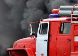 Пожарные в Морозовске спасли людей из огня