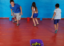 Игровую программу «Чудо - яблочко» провели для детей в день Яблочного Спаса в Сибирьчанском сельском клубе