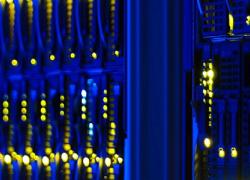 В чем преимущество бу сервера