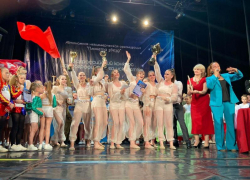 106 медалей и 7 кубков завоевал танцевальный коллектив «АурикА» из Морозовска на всероссийском конкурсе в донской столице