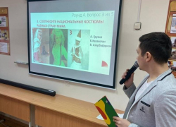 Студенты МАПТ приняли участие в интеллектуально-развлекательной битве "Квиз. Дружба народов!" 