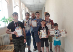 Шахматисты Морозовска снова боролись за первенство