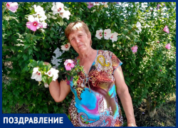 Валентину Фёдоровну Ефименко с Днем рождения поздравили дети и внуки