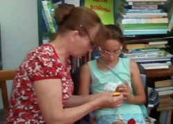 Мастер-классы по вязанию устроила мастерица в хуторе Широко-Атамановском