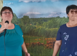 Концертная программа «Живут соседи дружно! Люблю тебя, село родное!» для хуторян прошла в Интернете