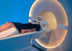 На вопросы морозовчан о новом компьютерном томографе ответила главврач районной больницы