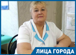 "Работа - это моя жизнь", - любимая сестра-хозяйка морозовчанок в районной больнице