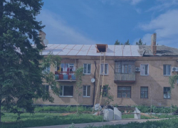 Крышу дома №190 на улице Ленина в Морозовске капитально отремонтировали