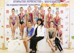 14 золотых, 19 серебряных и 6 бронзовых медалей завоевали морозовские гимнастки на традиционном турнире "Краски осени" в родном городе