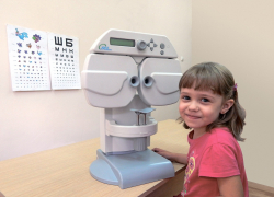 Сохраните зрение своему ребенку: Аппаратное лечение зрения у детей в "Оптик Центре"