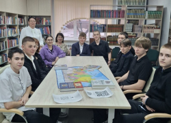 Школьников отправили в необычное «виртуальное турне» по городам России