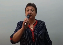 Учитель из школы хутора Грузинов поздравила своих выпускников с получением аттестатов