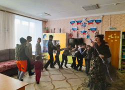 Баба Яга против гаджетов: как сказочный «Сундучок» покорил детей в Морозовском районе