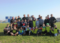 В Морозовске прошел дружеский футбольный матч детей и родителей