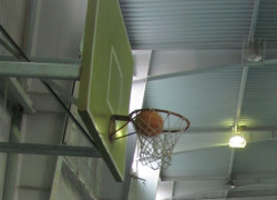 В 15:00 в Морозовске баскетбол среди мужчин