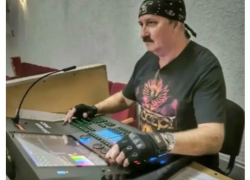 Мастер света: как Юрий Гривенный превращает сцену Морозовского ДК в живую картину