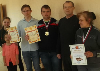 Победителями личного первенства по шахматам в Морозовске стали Екатерина Волошина и Денис Кулешов
