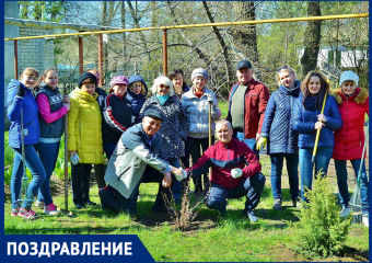 Педагогический состав Детской школы искусств Морозовского района поздравили с Днем Учителя!