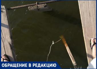 Жительница хутора Веселовка написала письмо губернатору по поводу ремонта моста, с которого она падала вместе с ребенком