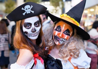 Становящийся популярным в России Хэллоуин жители Морозовска восприняли по-разному