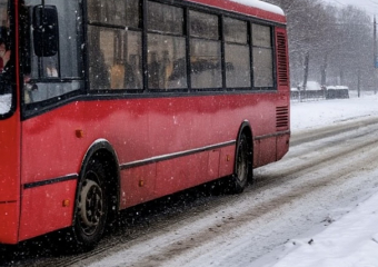 Несколько автобусных рейсов отменили в Морозовском районе из-за непогоды 