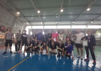 Жаркие волейбольные баталии прошли в Морозовске