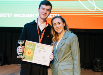 Школьник из Морозовска взял медиа-вершину на конкурсе «Российская школьная весна»