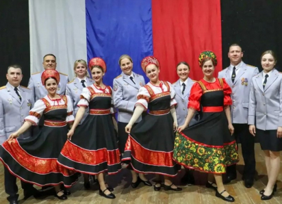 «Своих не бросаем»: в Морозовске прошла патриотическая акция в поддержку российских военнослужащих
