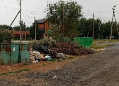 «Убрали - а через 10 дней снова мусор»: в Морозовске призвали жителей не создавать стихийные свалки