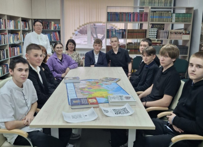 Школьников отправили в необычное «виртуальное турне» по городам России